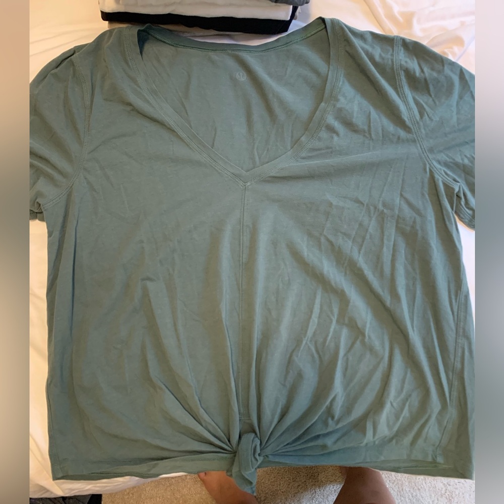 Lululemon top